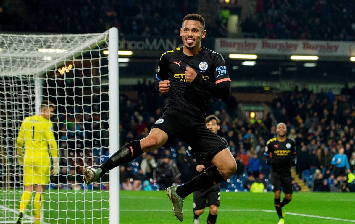 Overtuigend Manchester City wint met gemak van Burnley