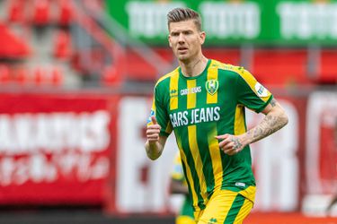 'Michiel Kramer gaat naar RKC Waalwijk en blijft dus in de Eredivisie'