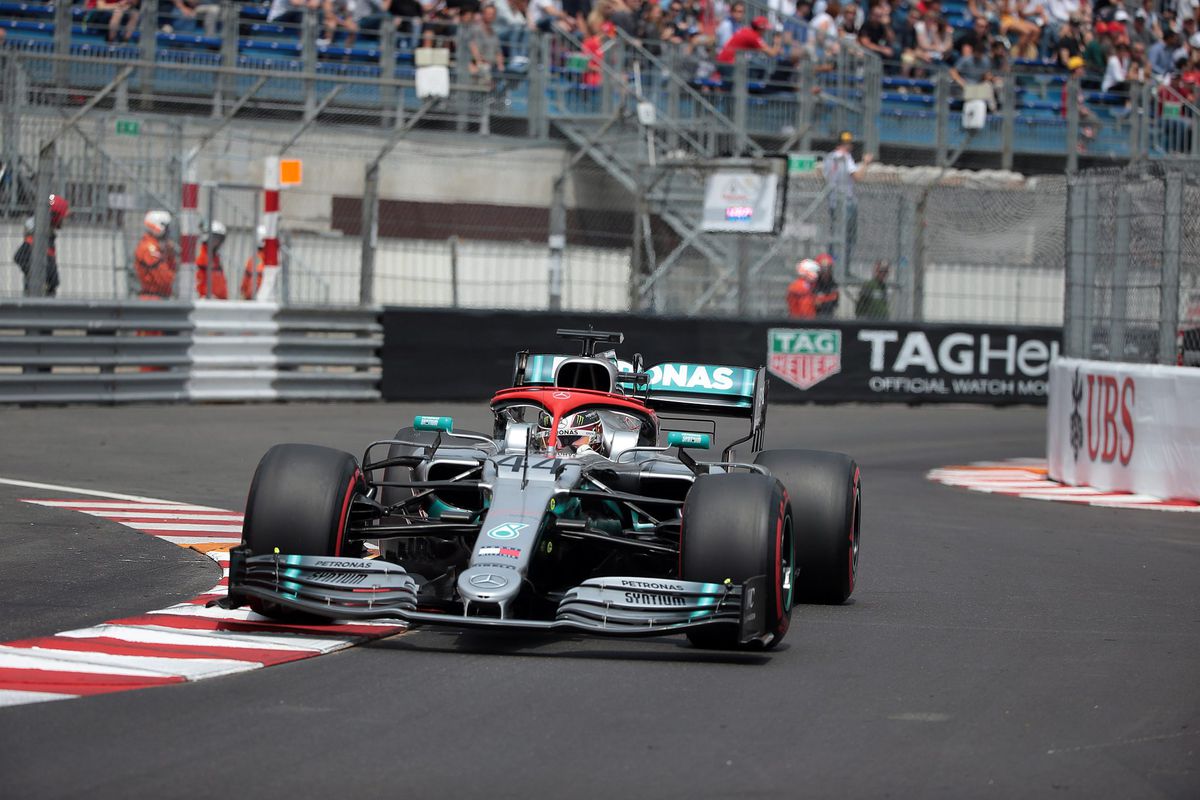 Hamilton naar P1 in razendsnelle kwalificatie GP Monaco, Verstappen naar P3