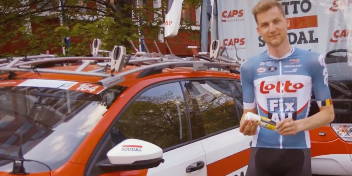 Lotto Soudal rijdt met Lotto 'Fix All' op de buik in Giro (video)