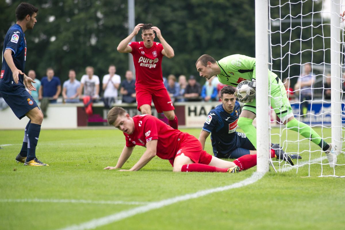 FC Twente speelt gelijk, Groningen verliest oefenduel