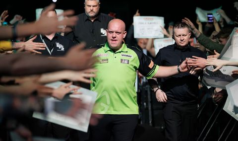 Van Gerwen tegen Clayton in finale Premier League of Darts: MvG op zoek naar 4e titel