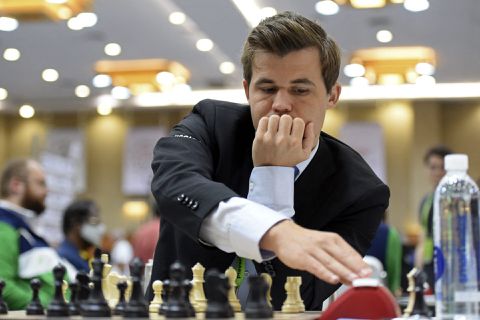 Officieel onderzoek naar schaakrel Magnus Carlsen en Hans Niemann: ‘Hopen vast te stellen wat er klopt’