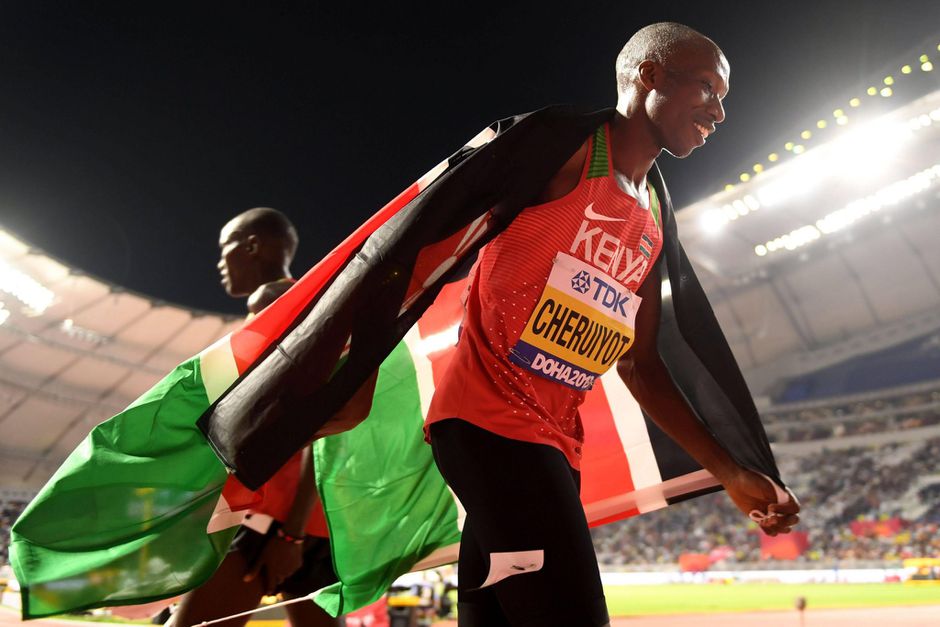 Keniaanse Cheruiyot verbluft tegenstand door hele 1500 meter vooraan te lopen