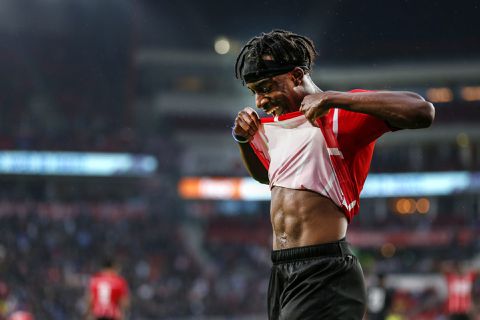 Als PSV verliest van Galatasaray, moet het in de Europa League naar Schotland