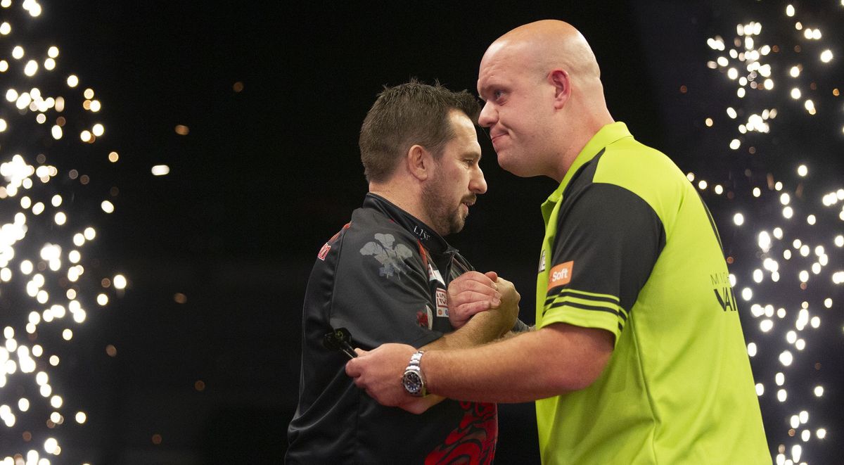 Premier League ronde 4: Van Gerwen tegen Clayton, kraker tussen Price en Wright