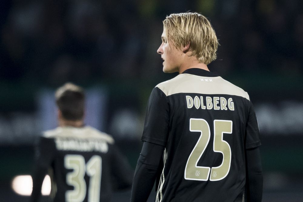 Ajax start met Dolberg en Van de Beek in belangrijke pot tegen Benfica