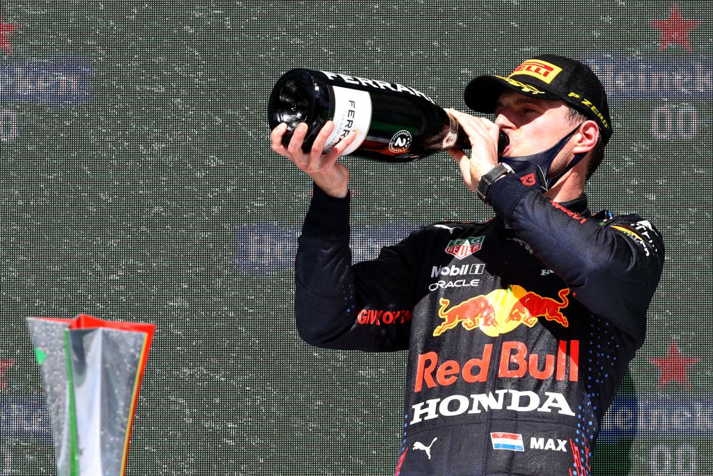 Max Verstappen na 2e plek achter Hamilton: 'Ik kwam wat snelheid te kort'