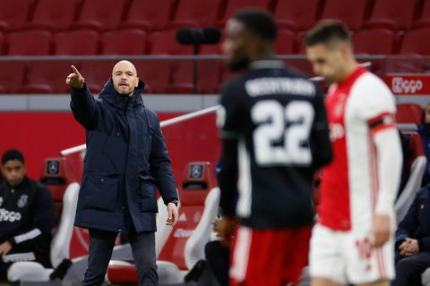 Ten Hag prijst spirit van Ajax: 'Het was soms overleven'