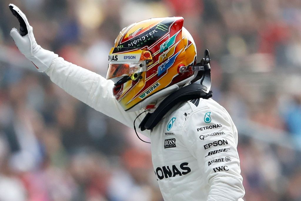 Hamilton heeft zin in regen: 'Spannendste race in tijden'