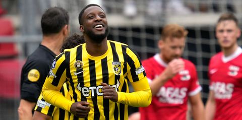 Transfergoeroe Fabrizio Romano: 'Marseille zit achter Bazoer aan'