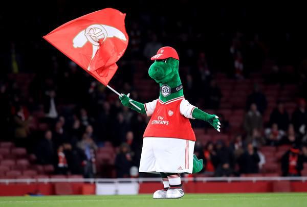 Arsenal-fans zijn woest: mascotte na 27 jaar ontslagen