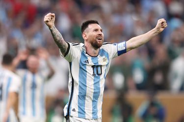 🎥 | De GOAT staat op! Messi zet Argentinië in de verlenging op voorsprong