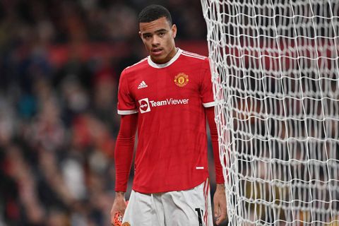 United-speler Mason Greenwood blijft zeker een maand voorlopig vastzitten