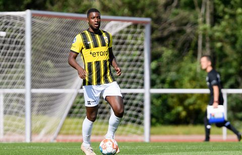 Dit is de opstelling van Vitesse tegen Dundalk