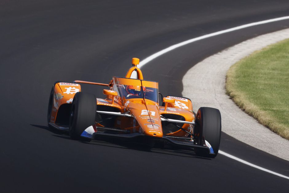 Wow! Rinus 'VeeKay' van Kalmthout rijdt op 2 na snelste snelheid ooit in kwalificatie IndyCar