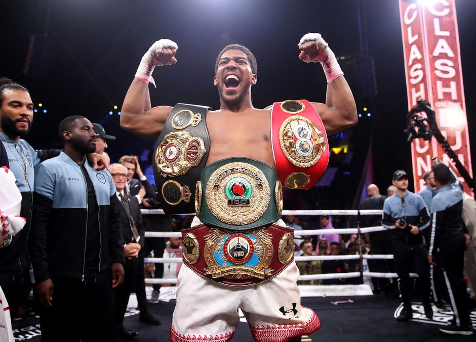 Je zou KO vallen van deze bizarre bedragen op rekening Anthony Joshua