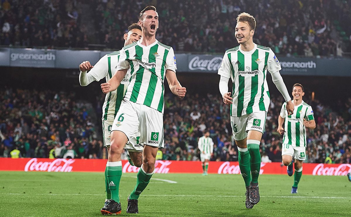 Real Betis wint nipt van gedegradeerd Malaga en heeft kleine hoop op CL