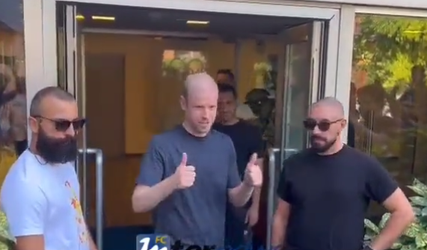 🎥👍 | Duimpies omhoog richting Italiaanse pers: Davy Klaassen gespot bij Inter