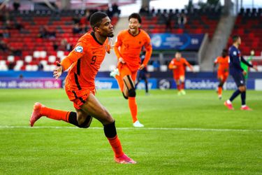 Myron Boadu en coach Erwin van de Looi over stunt: 'Klein feestje, maar moeten door'