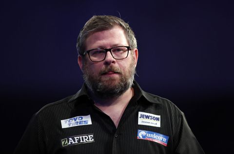 Jonge dartsfans, let op: James Wade eist dat je weet dat hij DIT heeft gewonnen
