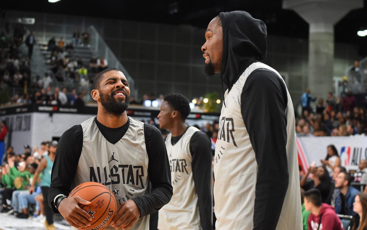 Zakendag in NBA: Durant, Irving én Jordan naar Nets, Golden State haalt Russell