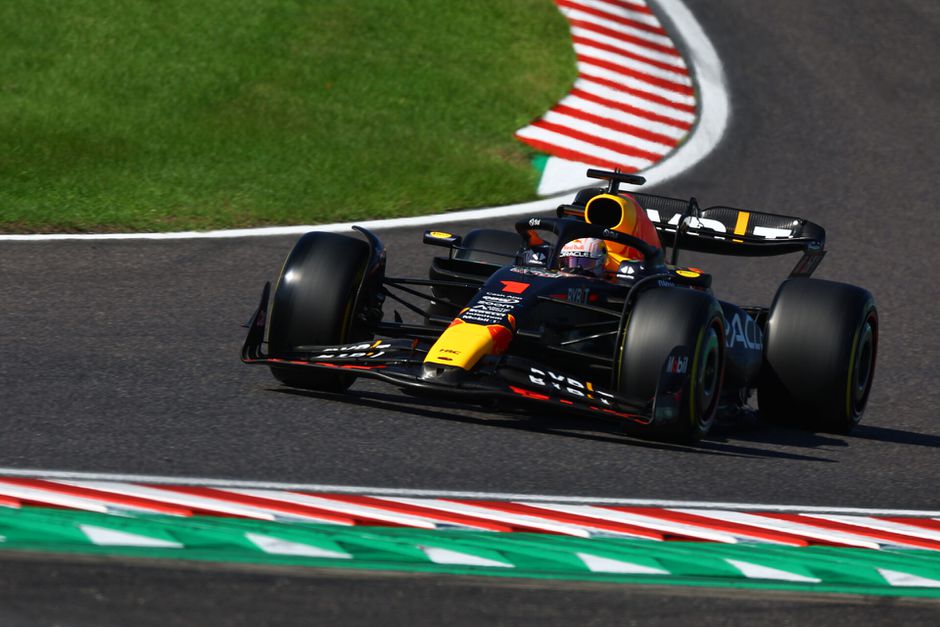 Max Verstappen wint in Japan én bezorgt Red Bull eigenhandig de constructeurstitel