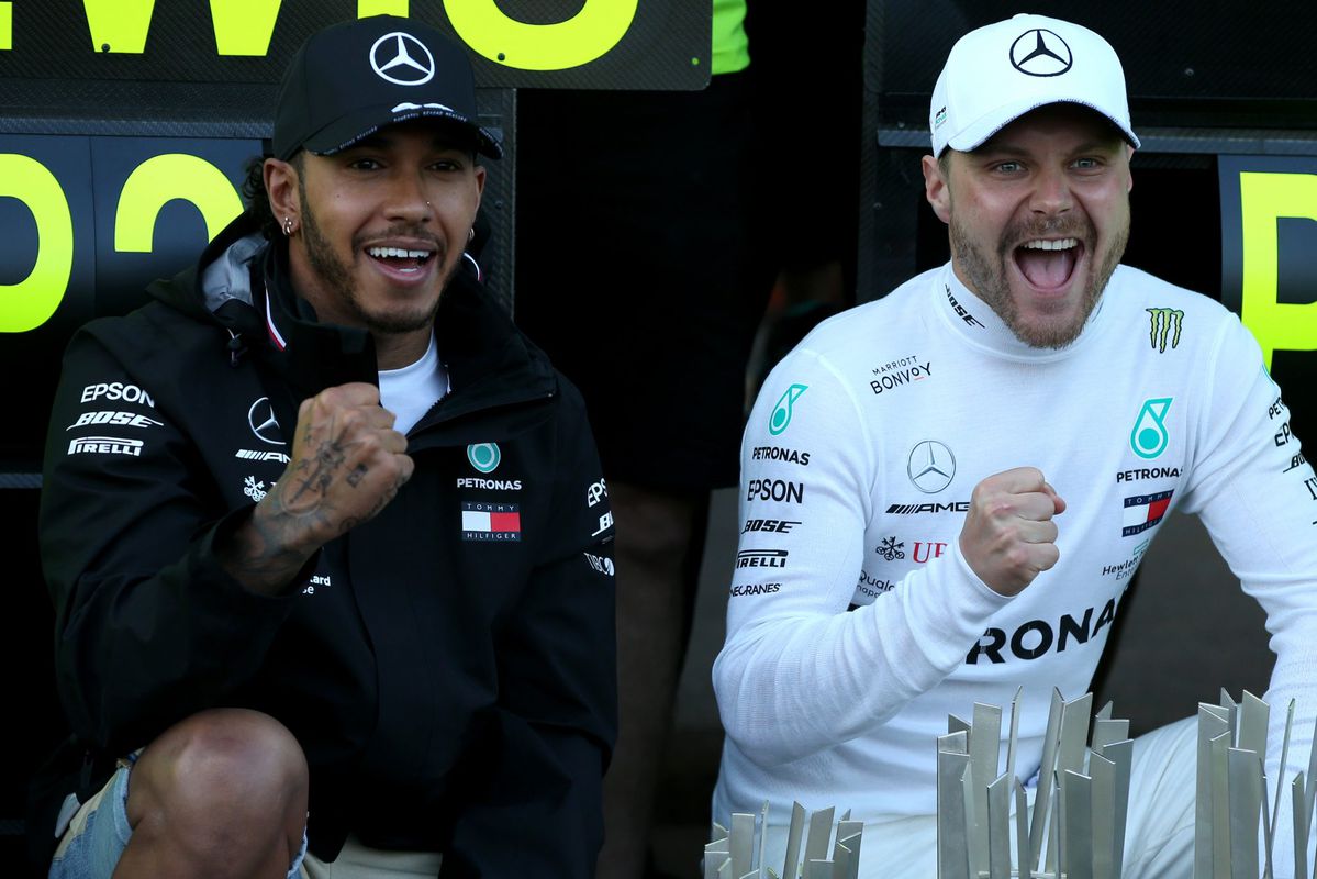 Hamilton gaat niet weer met teamgenoot ruziën: 'Hebben respect voor elkaar'