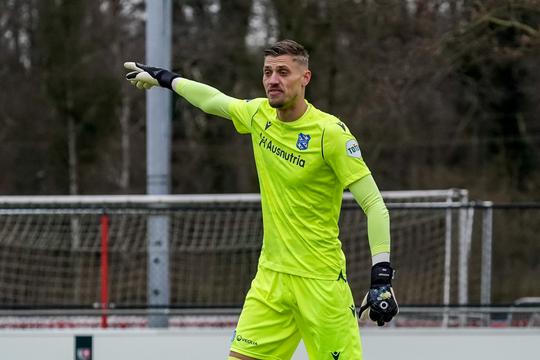 📸 | Plek voor Noppert in nieuwe eregalerij kleedkamer sc Heerenveen