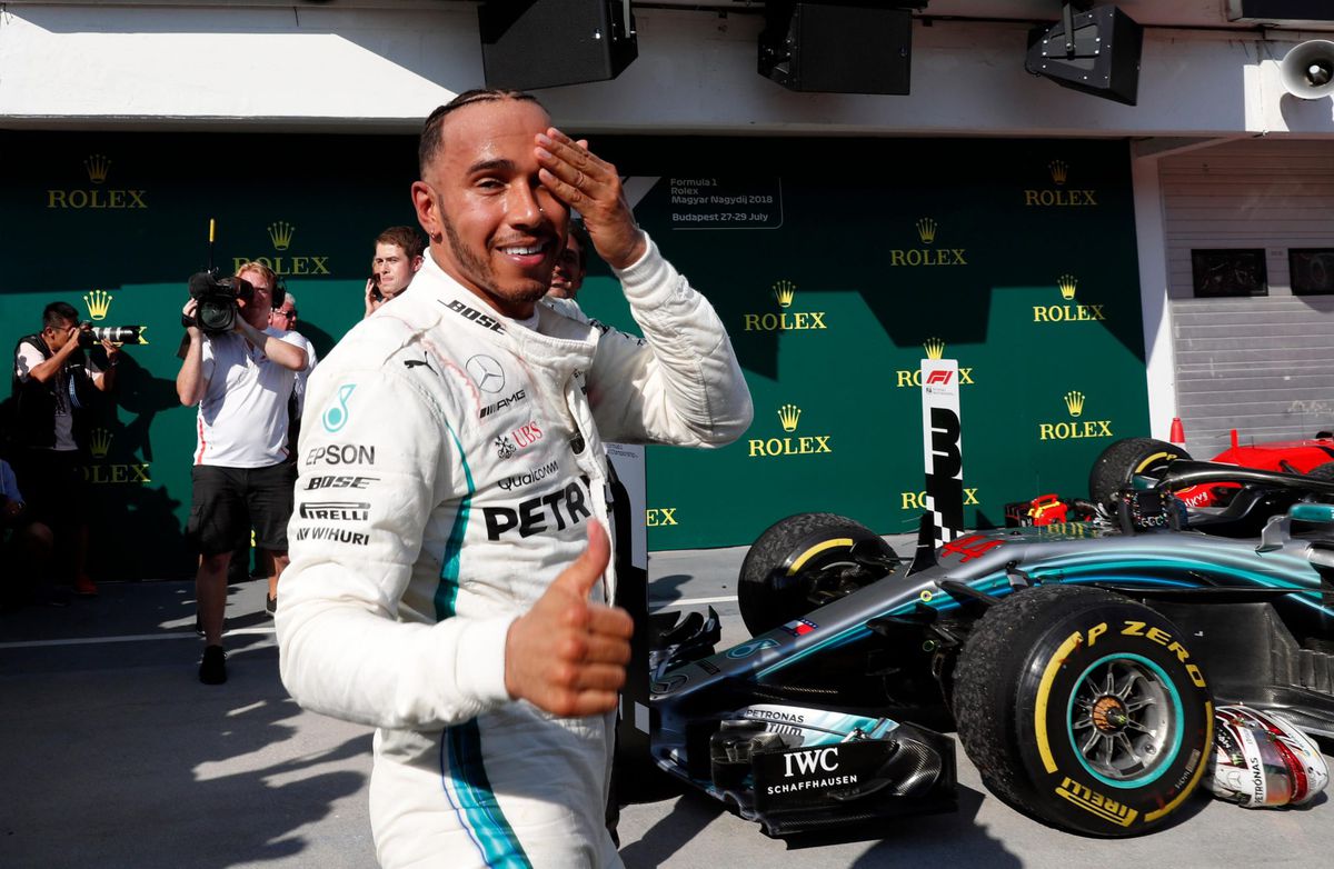 Hamilton is nog lang niet gerust op nieuwe wereldtitel met Mercedes