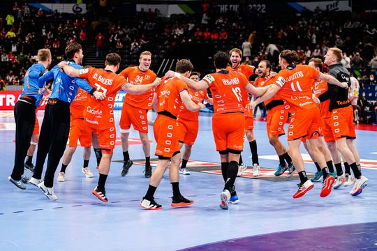 TV-gids: dit is waar en wanneer de Nederlandse handballers op EK te zien zijn tegen Frankrijk