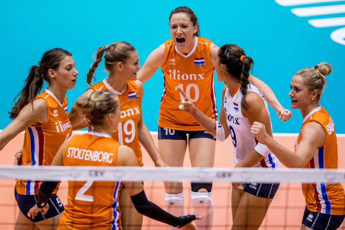 Nederlandse volleybalsters winnen overtuigend van hoger geplaatst Japan