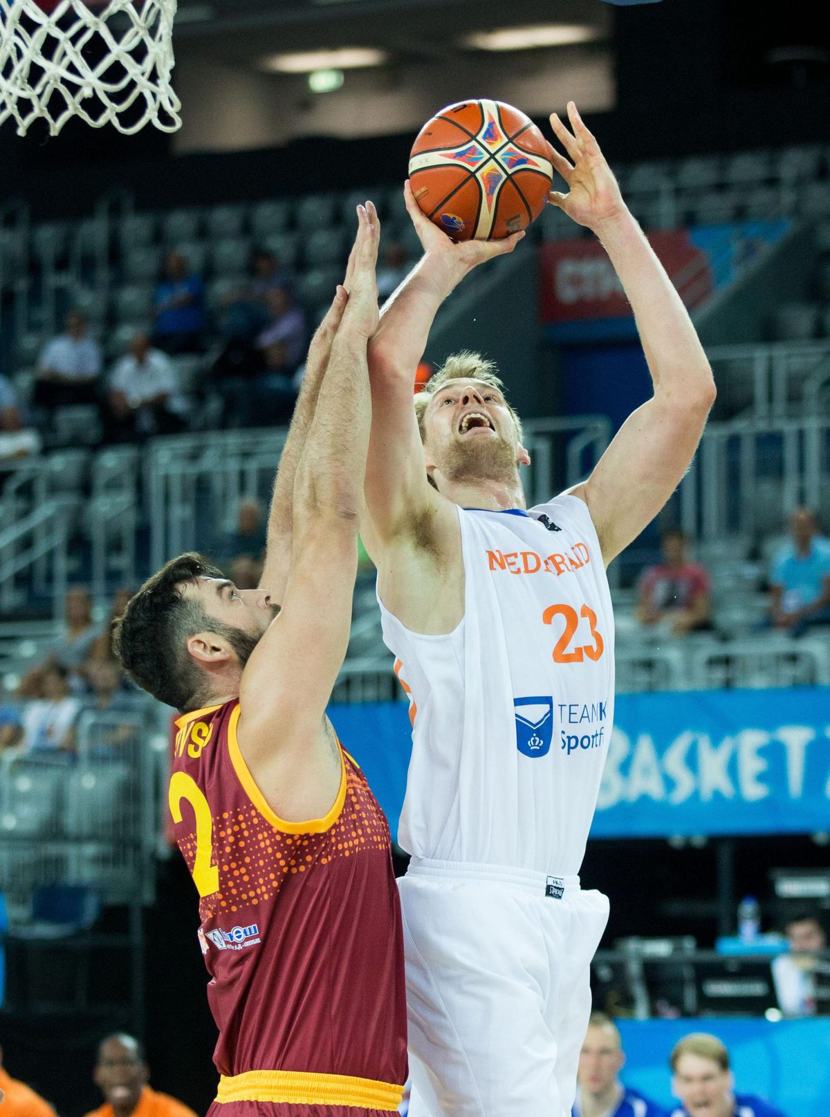 Basketballers missen geblesseerde Norel in WK-kwalificatie, aanvoerder Slagter terug