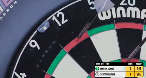 🎥 | Hij doet het WÉÉR! Martin Adams gooit bij online potje heerlijke 9-darter raak