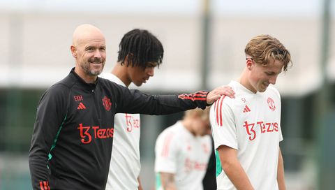 Charlie Savage redt het net als zijn pa niet bij Manchester United en vertrekt