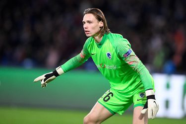 🎥 | Horroravond Genk-goalie tegen Napoli; Liverpool na zege groepswinnaar