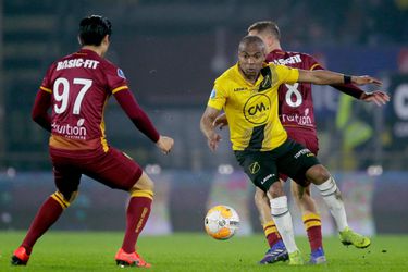 Disciplinaire schorsing voor Rosheuvel, NAC-aanvaller mist duel met Groningen