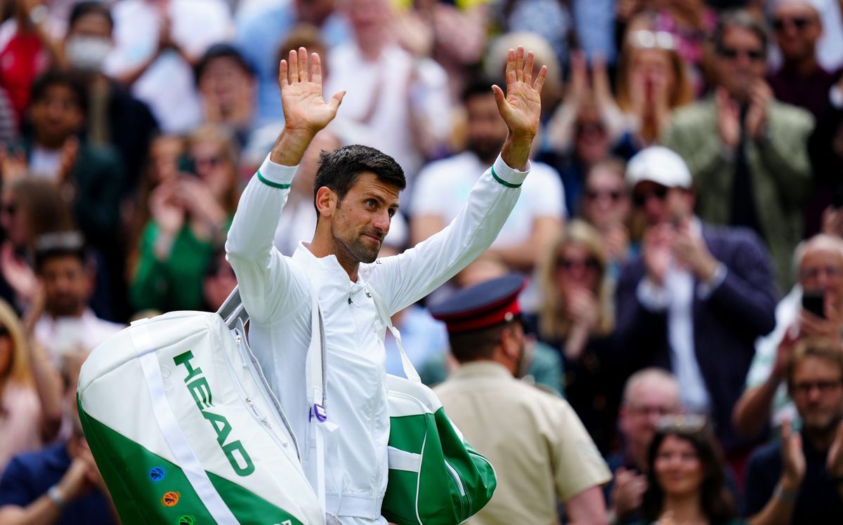 Djokovic wint met 3-0 en gaat naar halve finale Wimbledon