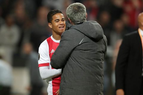 Karsdorp wél, Kluivert niet in de AS Roma-selectie van José Mourinho