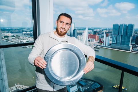 Feyenoord-fans boos na Kökçü-deal: 'We zijn een goedkoop hoertje'