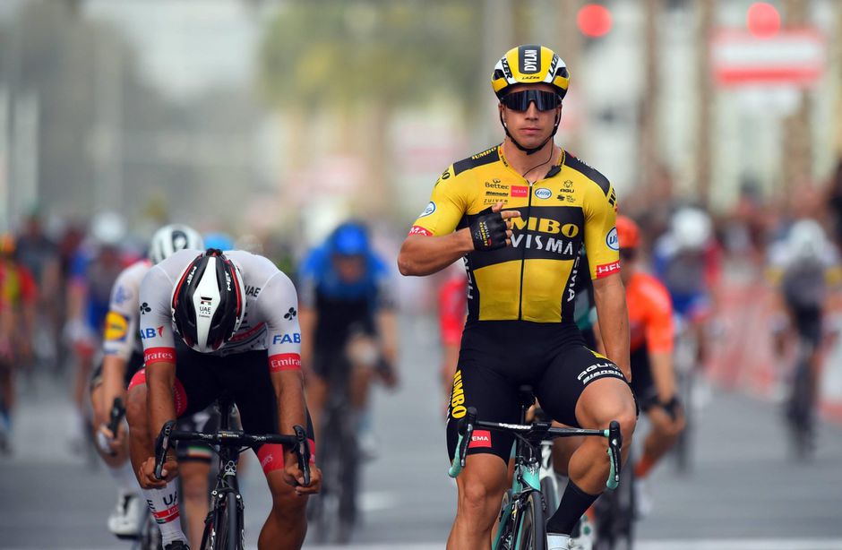 Groenewegen klopt Gaviria in massasprint Dubai