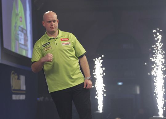 Van Gerwen: 'Als golf olympisch is, dan moet darts dat ook worden'