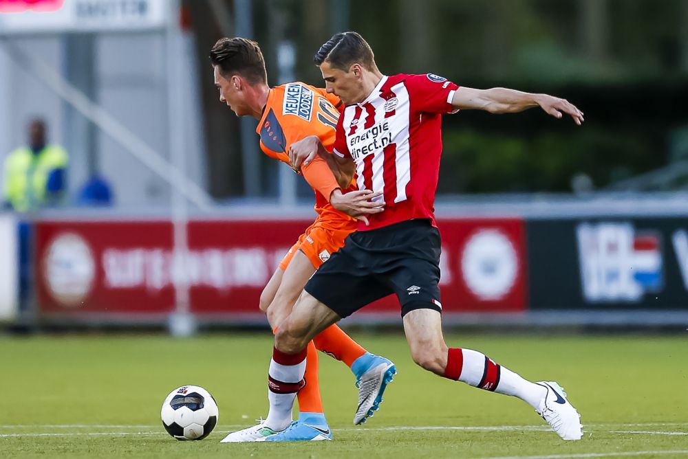 PSV'ers Koch en Vloet op weg naar NAC