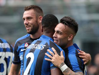 🎥 | Inter wint in eigen huis gemakkelijk met 2-0 van Salernitana, De Vrij eindelijk weer basis