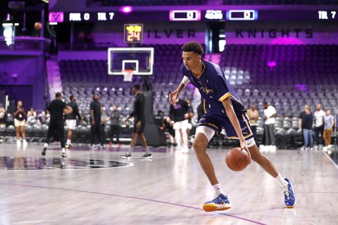 De NBA is al weken in de ban van deze boomlange Fransman die nu nog in eigen land speelt