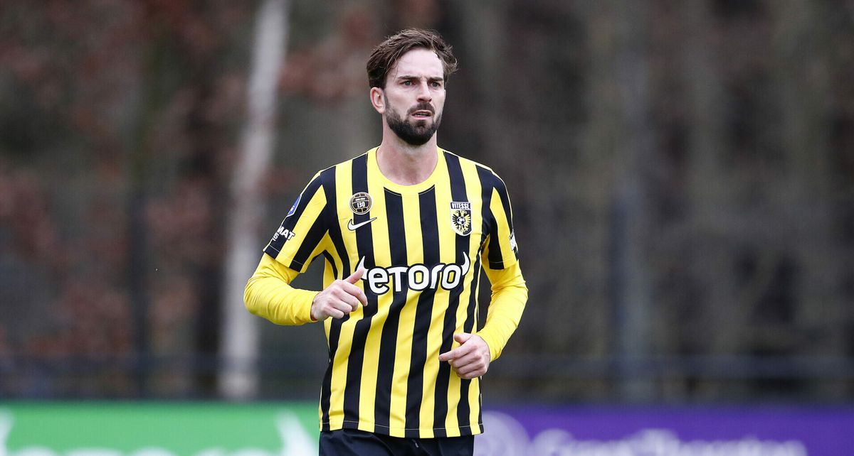 Vitesse maakt Davy Pröpper definitief weer profvoetballer