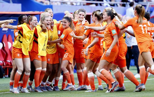 Er zijn nog genoeg kaartjes te koop voor de halve finale van de Oranje Leeuwinnen