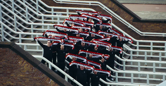 🎥🎶 | Feyenoord laat fans in de stemming komen met hele bijzondere versie van populair supportersnummer