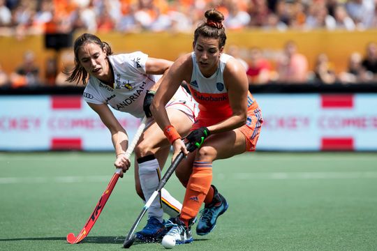 Oranje hockeyvrouwen danken Matla voor 10e zege op rij