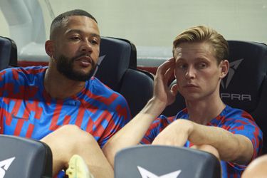 Engelse media worden gek: waarom Memphis en Frenkie de Jong gespot zijn in Londen